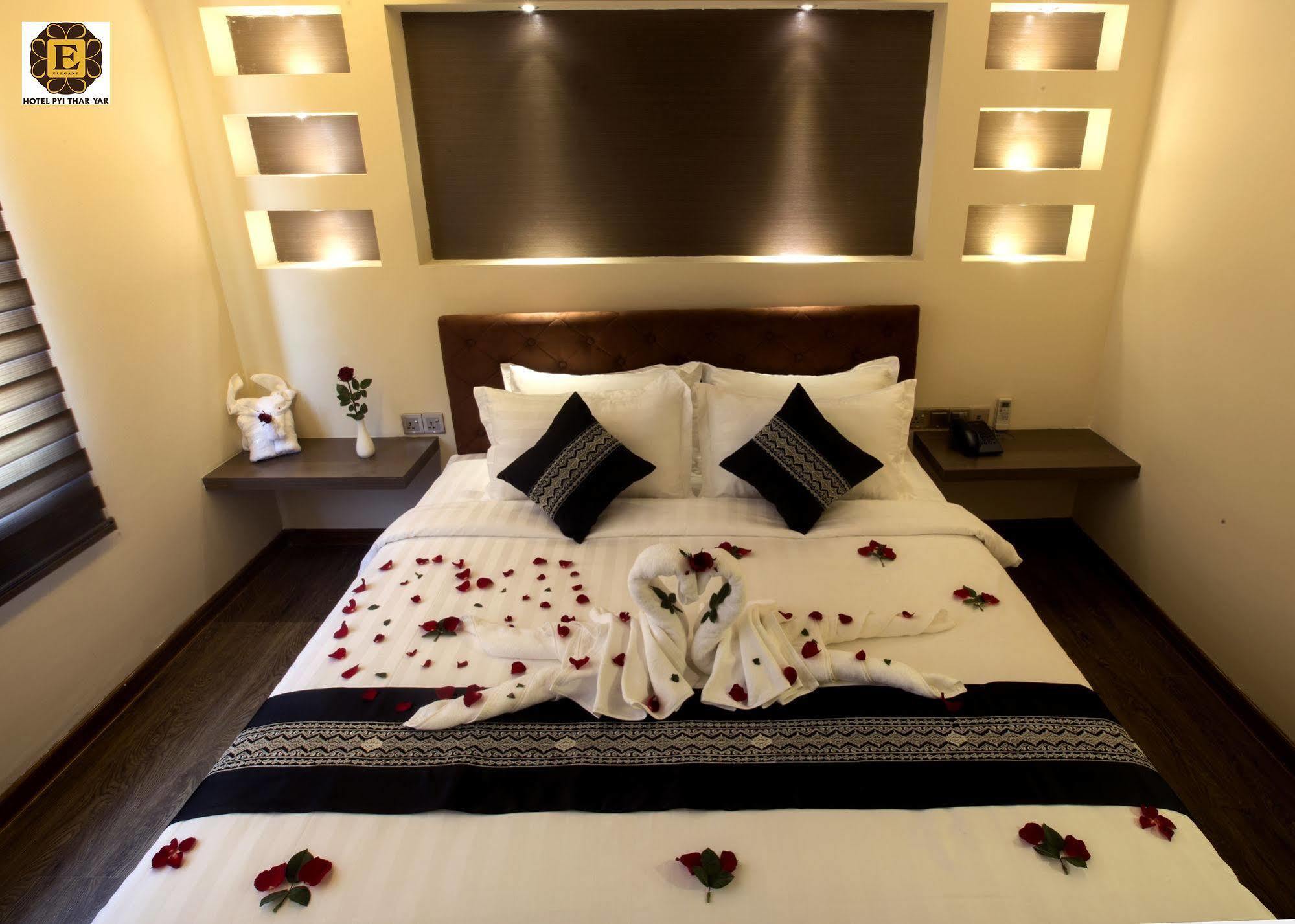 Elegant Hotel Pyi Thar Yar Yangon Exterior foto